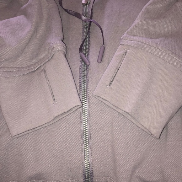 Lululemon Press Pause Jacket NWOT PRICE IS FIRM. NO OFFERS. NO DISCOUNTS - Picture 7 of 9